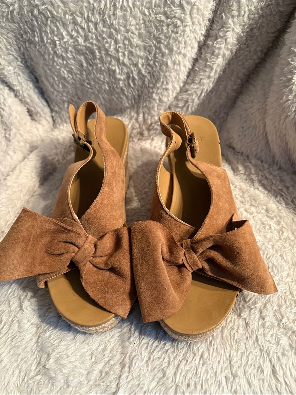 UGG Tan Suede Bow Wedge Sandals